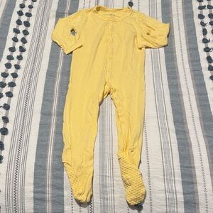 🖤Kyte BABY Daffodil Snap Footie🖤